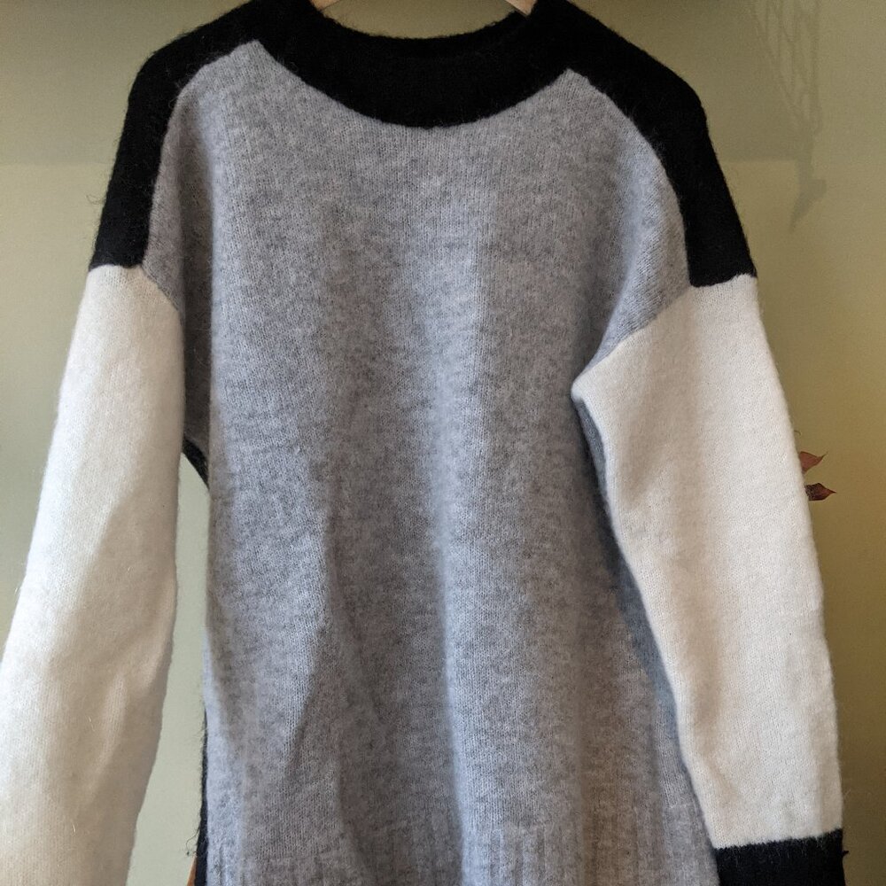 H&M Premium Quality Colour Block Sweater